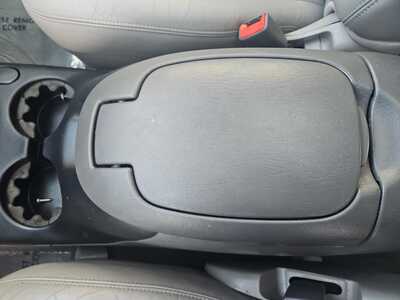 2003 Toyota Sequoia, $7900. Photo 12