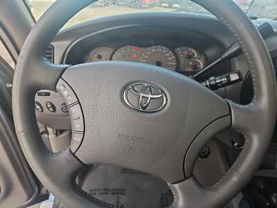 2003 Toyota Sequoia, $7900. Photo 9