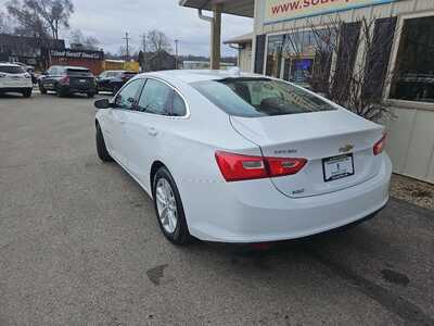 2016 Chevrolet Malibu, $12900. Photo 3