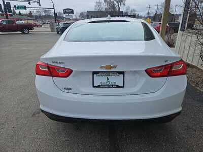 2016 Chevrolet Malibu, $12900. Photo 4