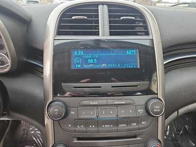 2013 Chevrolet Malibu, $8900. Photo 12