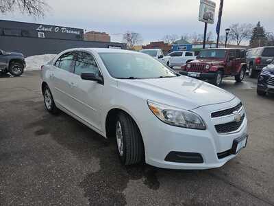 2013 Chevrolet Malibu, $8900. Photo 6