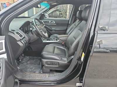 2015 Ford Explorer, $15900. Photo 8