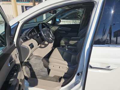 2017 Honda Odyssey, $14900. Photo 8