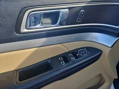 2016 Ford Explorer, $12900. Photo 9