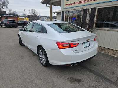2017 Chevrolet Malibu, $10900. Photo 3