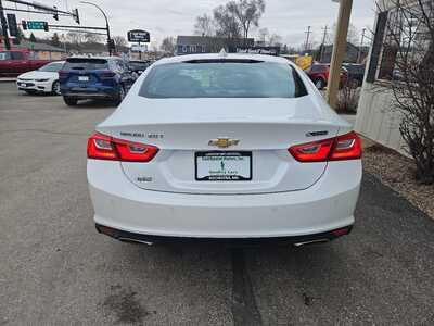 2017 Chevrolet Malibu, $10900. Photo 4