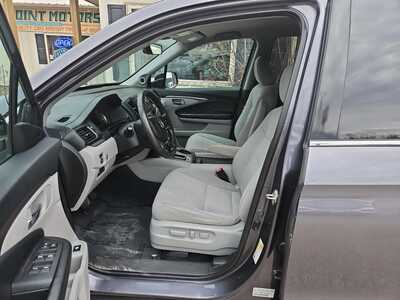 2020 Honda Pilot, $18900. Photo 8