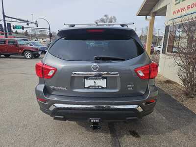 2020 Nissan Pathfinder, $11900. Photo 4