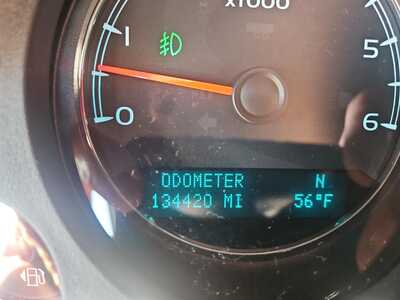 2014 Chevrolet Suburban, $16900. Photo 11