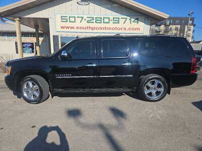 2014 Chevrolet Suburban, $16900. Photo 2