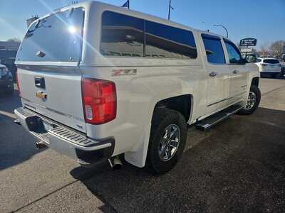 2017 Chevrolet 1500 Crew Cab, $13900. Photo 5