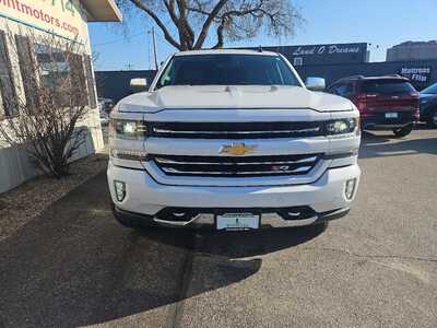 2017 Chevrolet 1500 Crew Cab, $13900. Photo 7