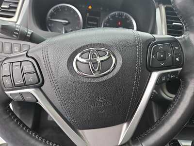 2018 Toyota Highlander, $26990. Photo 11
