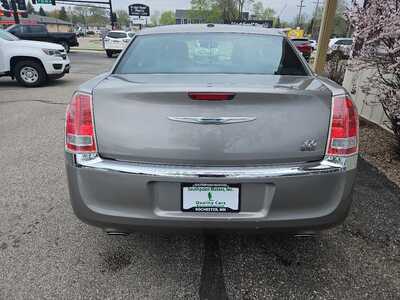 2014 Chrysler 300, $9900. Photo 4
