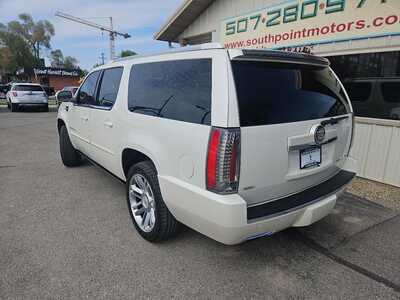 2014 Cadillac Escalade ESV, $17990. Photo 3