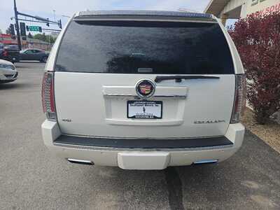 2014 Cadillac Escalade ESV, $17990. Photo 4