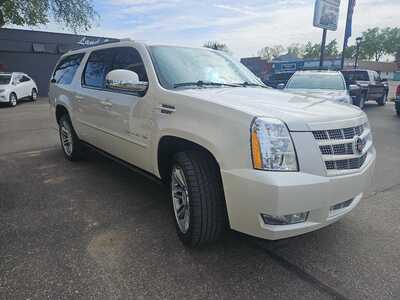 2014 Cadillac Escalade ESV, $17990. Photo 6