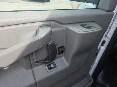 2018 Chevrolet Van,Cargo, $19900. Photo 9
