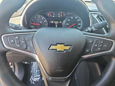 2018 Chevrolet Malibu, $0. Photo 10