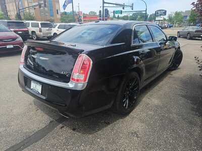 2012 Chrysler 300, $7900. Photo 5