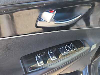2019 Kia Sorento, $16990. Photo 9