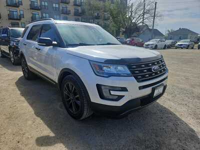 2017 Ford Explorer, $0. Photo 1