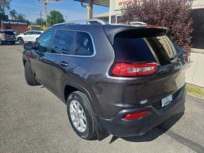 2014 Jeep Cherokee, $9900. Photo 3