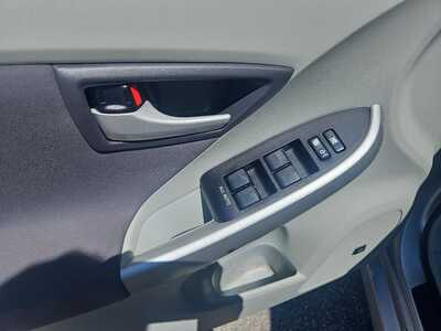 2010 Toyota Prius, $6900. Photo 9