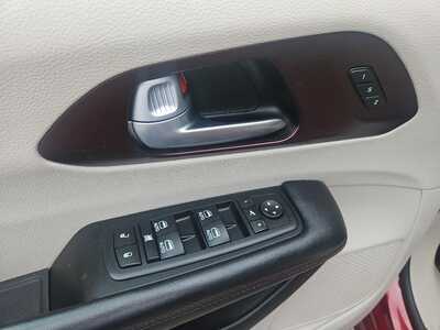2017 Chrysler Pacifica, $12990. Photo 9
