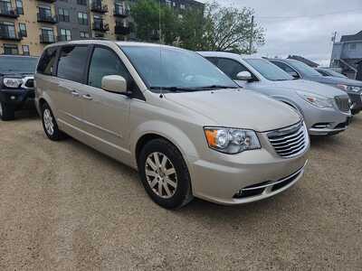 2014 Chrysler Town & Country, $0. Photo 1