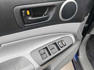 2012 Toyota Tacoma, $19990. Photo 9
