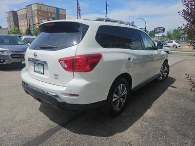 2019 Nissan Pathfinder, $0. Photo 5