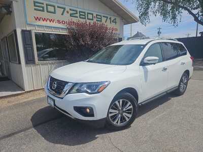 2019 Nissan Pathfinder, $0. Photo 1