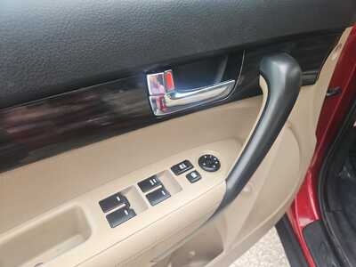 2011 Kia Sorento, $2900. Photo 9