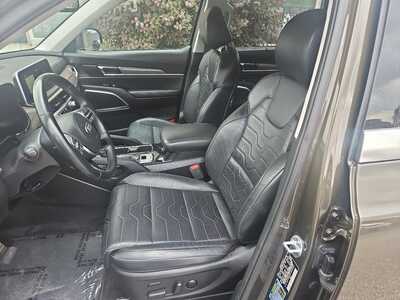 2020 Kia Telluride, $25990. Photo 8