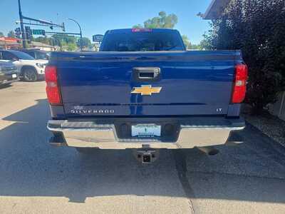 2015 Chevrolet 2500 Crew Cab, $25990. Photo 4