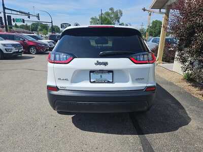 2019 Jeep Cherokee, $13990. Photo 4