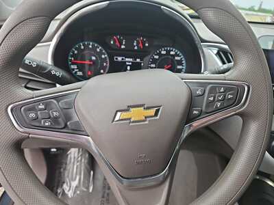 2021 Chevrolet Malibu, $17990. Photo 10