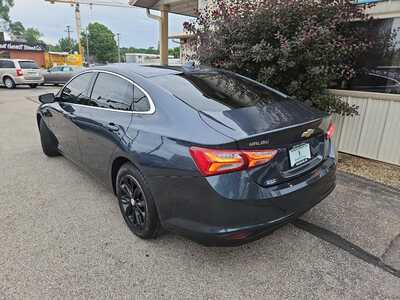 2021 Chevrolet Malibu, $17990. Photo 3