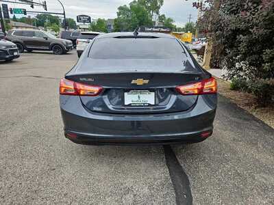 2021 Chevrolet Malibu, $17990. Photo 4