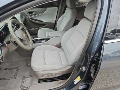 2021 Chevrolet Malibu, $17990. Photo 8