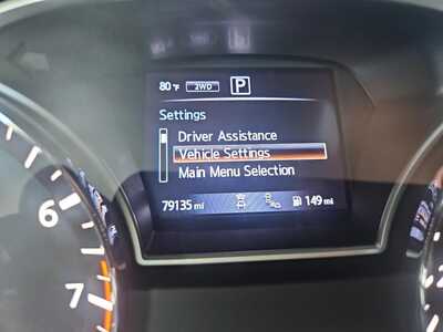 2020 Nissan Pathfinder, $18900. Photo 11