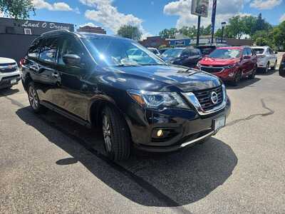 2020 Nissan Pathfinder, $18900. Photo 6