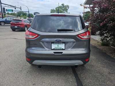 2014 Ford Escape, $7990. Photo 4