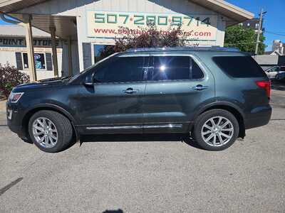 2016 Ford Explorer, $0. Photo 2