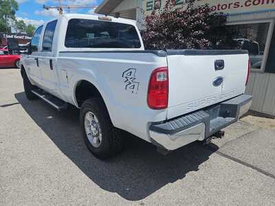 2011 Ford Super Duty, $12900. Photo 3