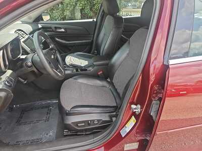 2015 Chevrolet Malibu, $11900. Photo 8