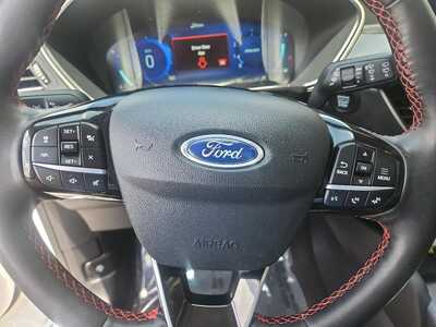 2022 Ford Escape, $21390. Photo 10