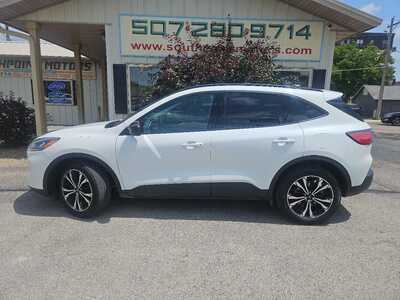 2022 Ford Escape, $21390. Photo 2